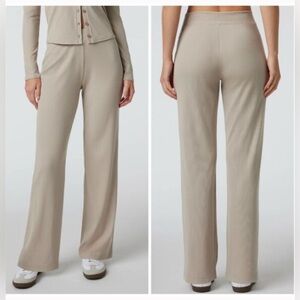 Vuori Women's Boot Cut Pants in Beige